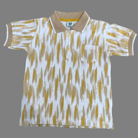 BOY'S COLLAR T-SHIRT.